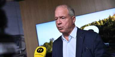 Volvos VD Martin Lundstedt intervjuas med anledning av bolagets delårsrapport tidigare i oktober. (Foto: Lars Schröder/TT)