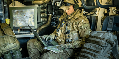 Den svenska försvarsaktien har fått sin största ordern hittills i USA.