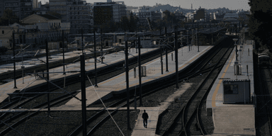 Tom tågstation i Athen.