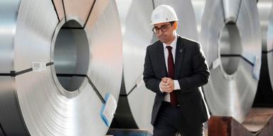 EU:s industrikommisionär Stephane Sejourne planerar att chockhöja tullen på stål i dag den 7 oktober enligt uppgifter.