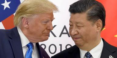 Var fredagens eskalerande handelskrig och påföljande börsras bara ett missförstånd mellan de två stormakternas presidenter? Börserna i USA och Europa ser nu ut att repa sig i alla fall.