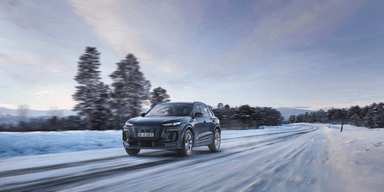 Audi Q6 e-tron i ny uniform med en del uppdateringar även på insidan. (Foto: Audi)