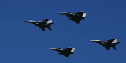 Putin-raseri väntas – Frankrike skickar 100 Rafale