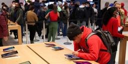 Generation Z mest ivriga Black friday-shopparna