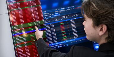 70 procent uppsida ser Swedbank i en färsk analys av börsjätten som haft ett tufft år.