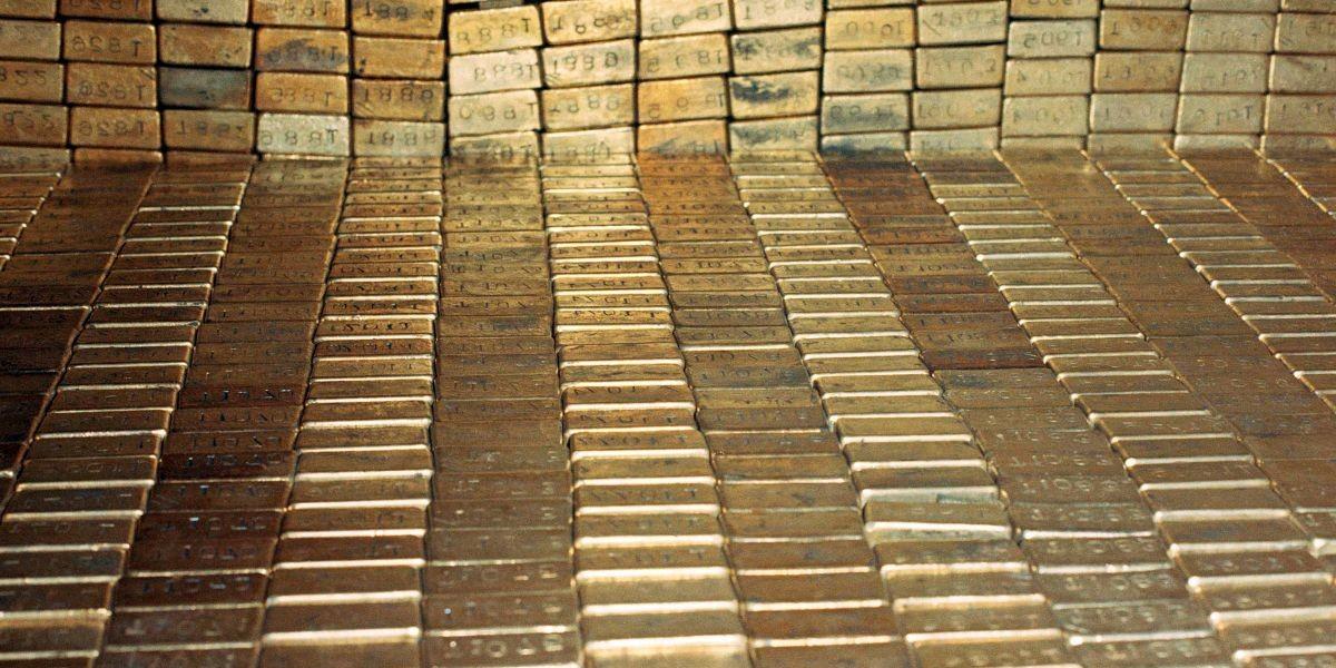 Senator vill undersöka USA:s guldreserv