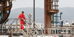 Enorma oljelager flyter runt – kan pressa priset rejält