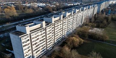 Två åtalas för grova brott i bostadsrättsförening