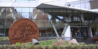 Lånen ökar men storbankerna tappar