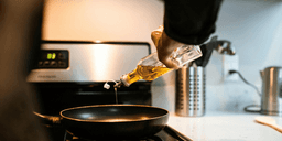 Ny studie: En vanlig matolja kan trigga viktuppgång