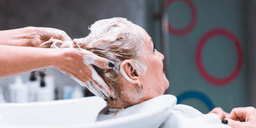 Så ofta ska du egentligen tvätta håret