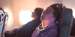 Så slipper du jetlag på flyget