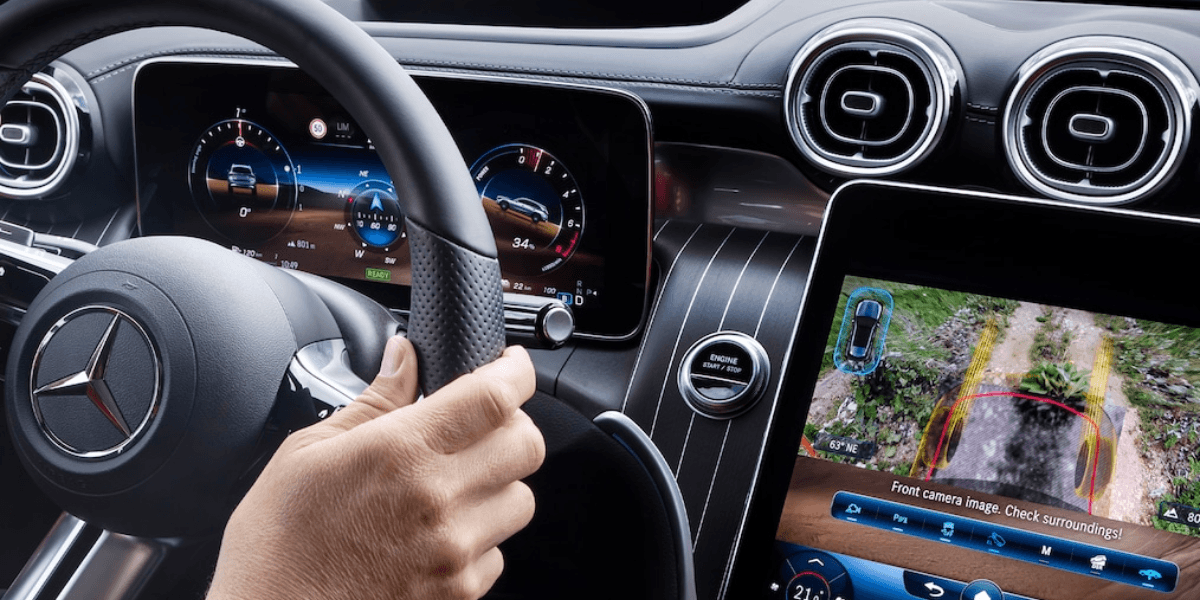 Diesel och el i en harmoniserad kombination. (Foto: Mercedes-Benz)