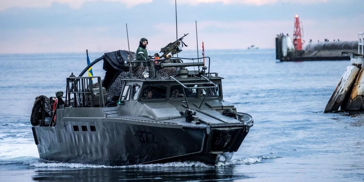 Svenska krigsfartyg i central roll för Ukraina