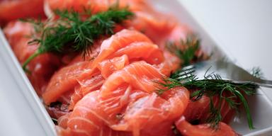 Gammal lax på julbordet? I många fall är fisk i frysdisken inte så färsk som du kanske hade hoppats på.