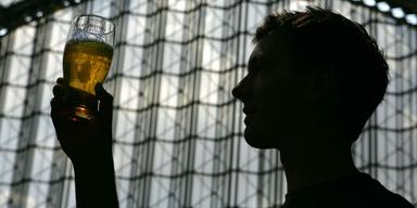 Britterna dricker allt mindre