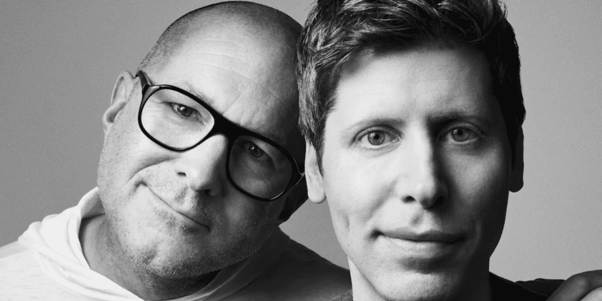 Jony Ives och Sam Altmans första AI-pryl kan utmana AirPods. (Foto: IO)