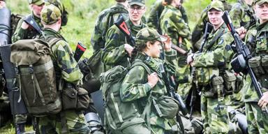 Lägger ned flygplats trots försvarets protester