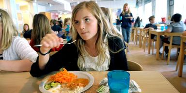 Var tredje elev struntar i skolmaten