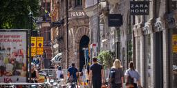 Lyxmodet krackelerar – skyhöga priser skrämmer bort kunder