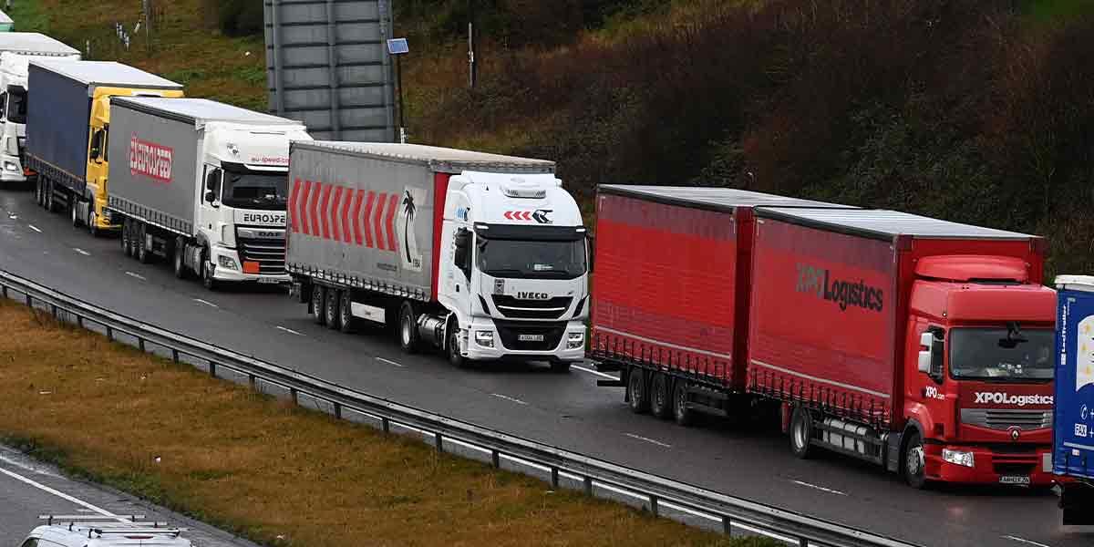 2 av 3 lastbilar kör tomma – globalt problem