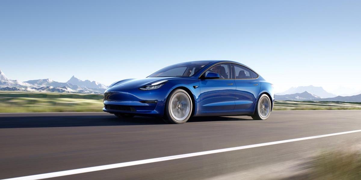 Körde autopilot ner i översvämning – stämmer Tesla