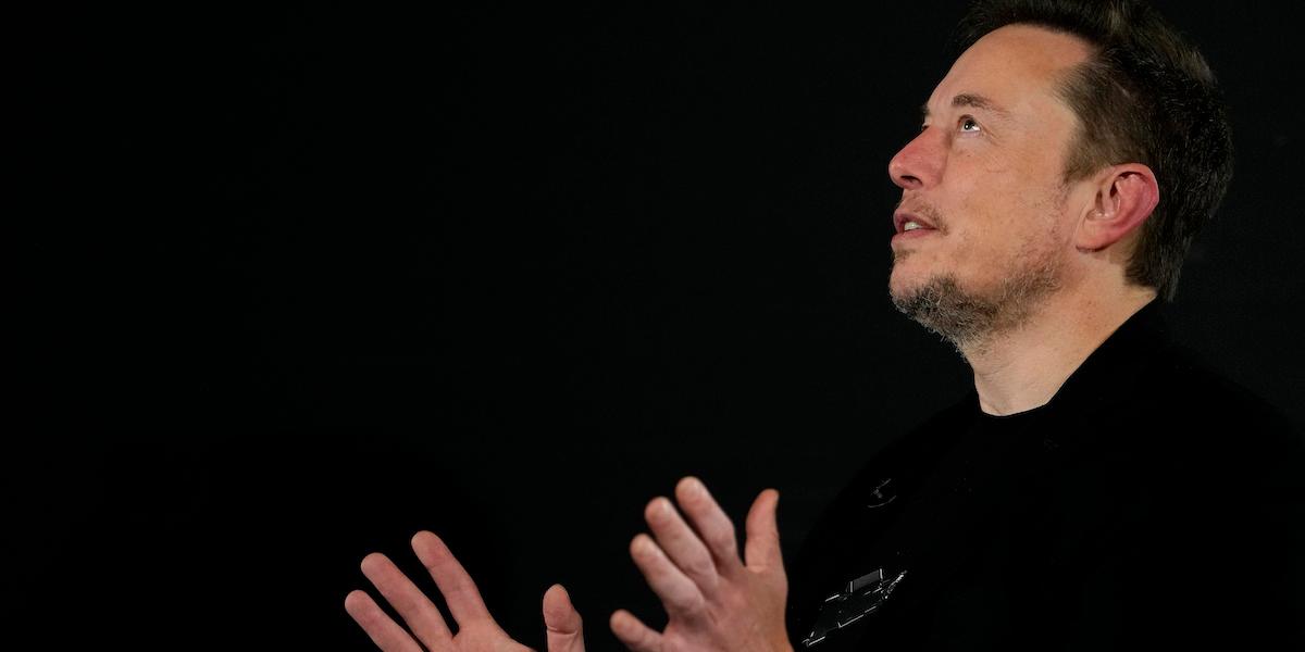 Elon Musk ”förstör” bolagen som han bygger upp