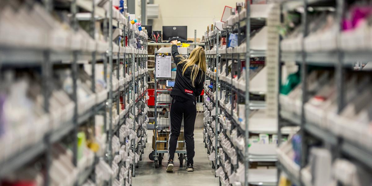 Apoteas lagerlokal i Morgongåva. Svenska företags lager minskade under tredje kvartalet