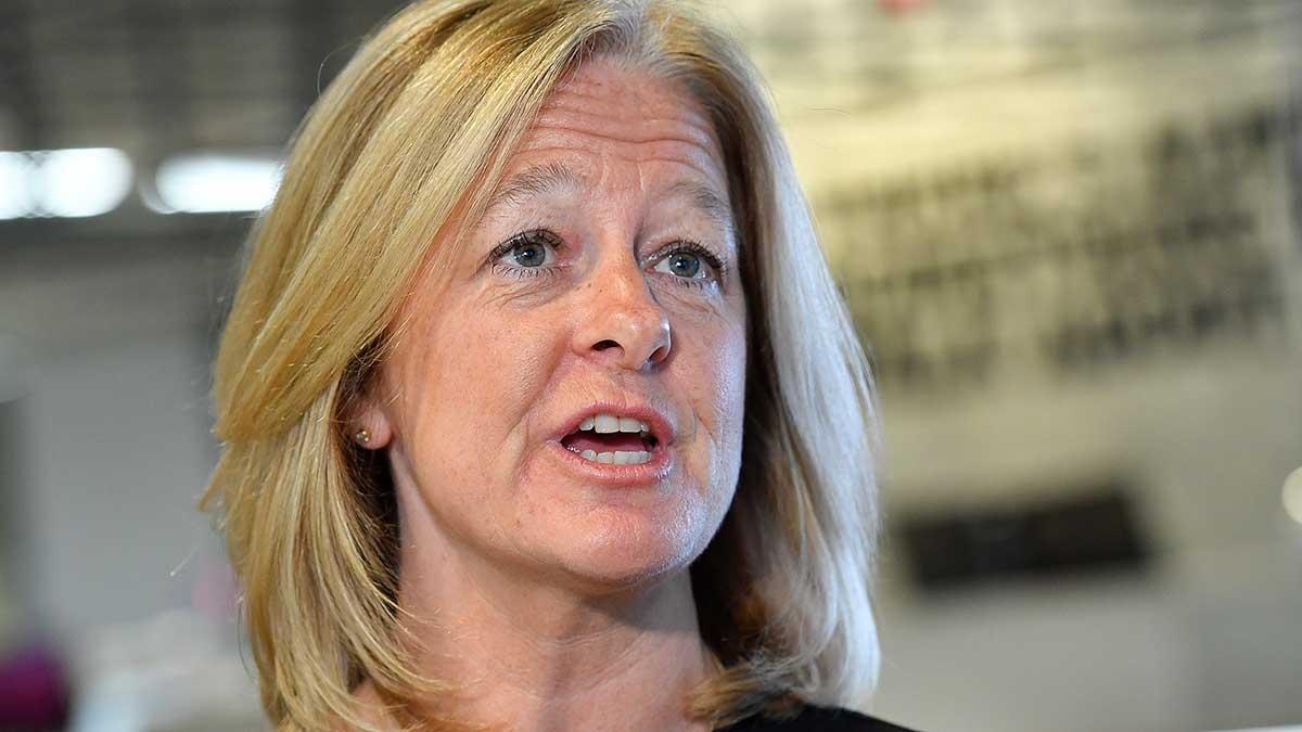 Efter att Tele2:s avgående ordförande Mike Parton föreslagits bli ny ordförande i danska telekomjätten TDC ses Tele2:s avgående vd Allison Kirkby (bilden) som en het kandidat för vd-posten på samma bolag. (Foto: TT)