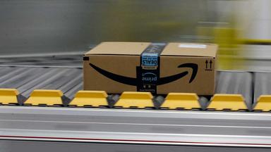 Amazon har kontaktat Postnord med frågor om logistiken vid etablering i Sverige. Det uppger kommunikationsdirektören Thomas Backteman till Breakit. (Foto: TT)