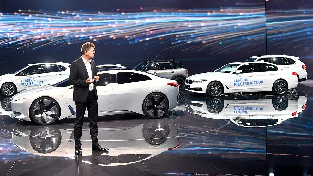Tyska prestigemärket BMW har nått sitt mål som sattes i början av året och levererat 100 000 elektrifierade bilar i år. (Foto: TT)