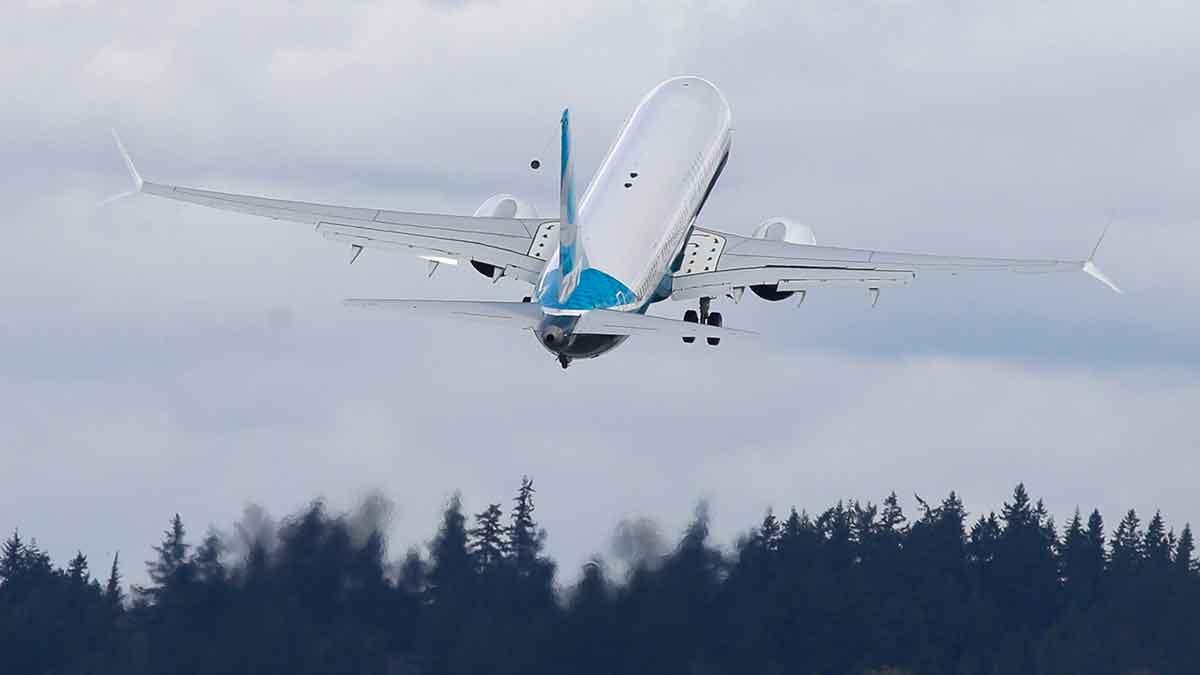 Boeing uppges vara på väg att ta fram en ny och större variant av planet 737. (Foto: TT)