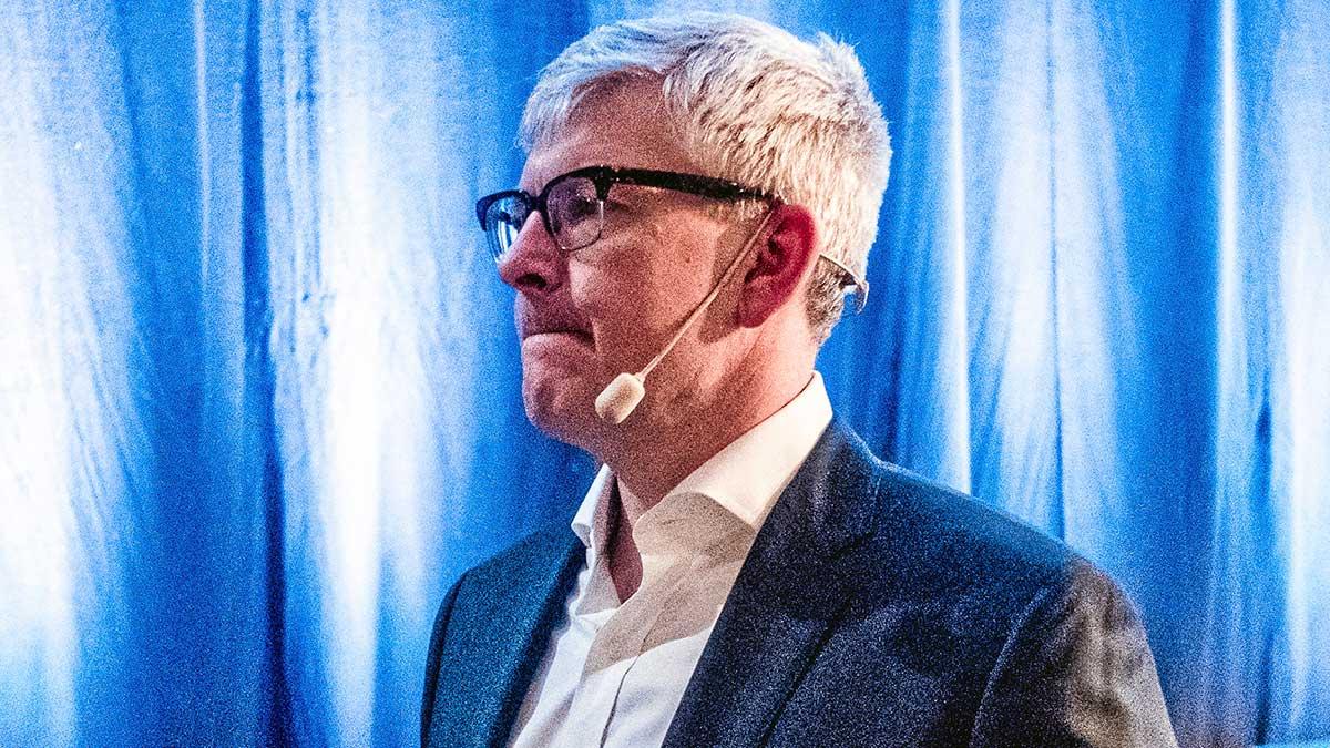 Börje Ekholm och Ericsson har svårt att hänga med i svängarna när konkurrenten Huawei växlar upp. (Foto: TT)