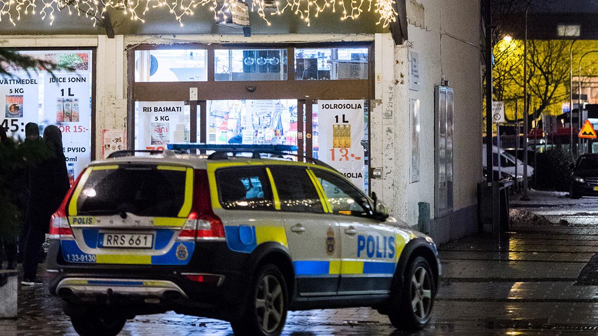 Svenska företagare får betala över 55 miljarder kronor - lika mycket som den svenska försvarsbudgeten - för brottsligheten