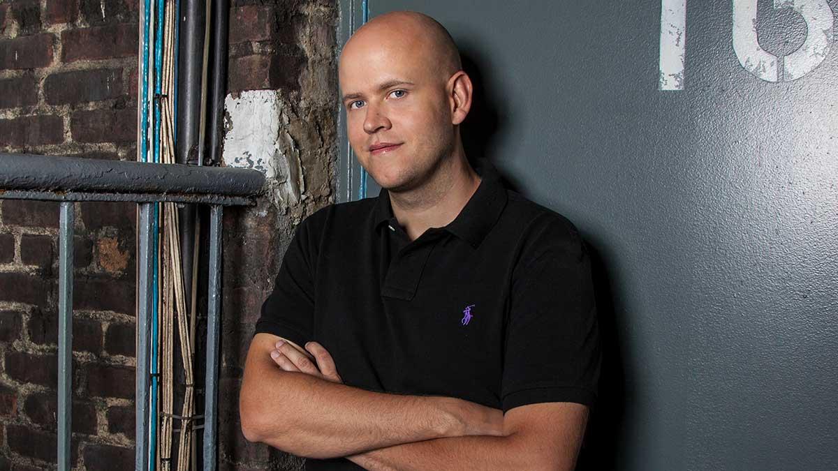 Spotifys vd Daniel Ek kan inbringa upp emot två miljarder dollar genom försäljning av aktier i samband med bolagets börsnotering. Baserat på inskickade dokument till amerikanska finansinspektionen