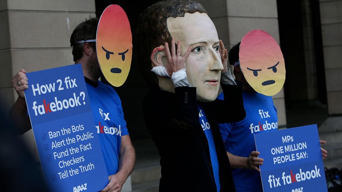 Enligt experten i artikeln kan politiska aktörer fortsätta använda Facebook för sin propaganda - förutsatt att de betalar för det. (Foto: TT)