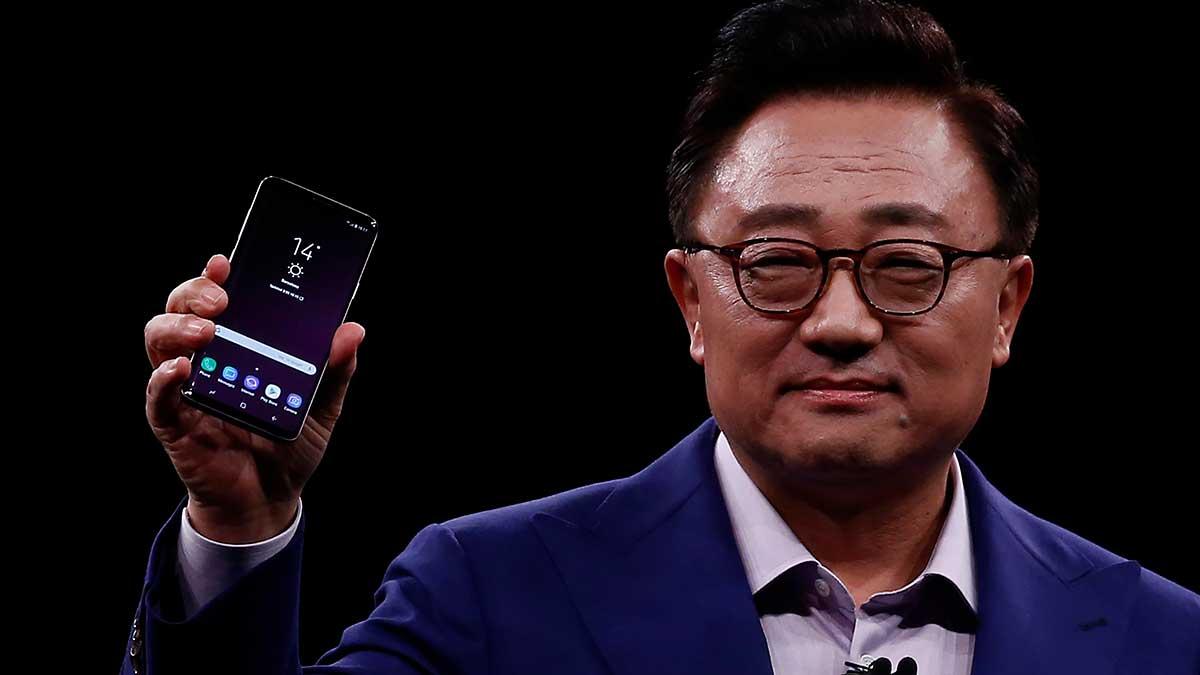 Samsung kan snart komma att visa upp en vikbar smartphone
