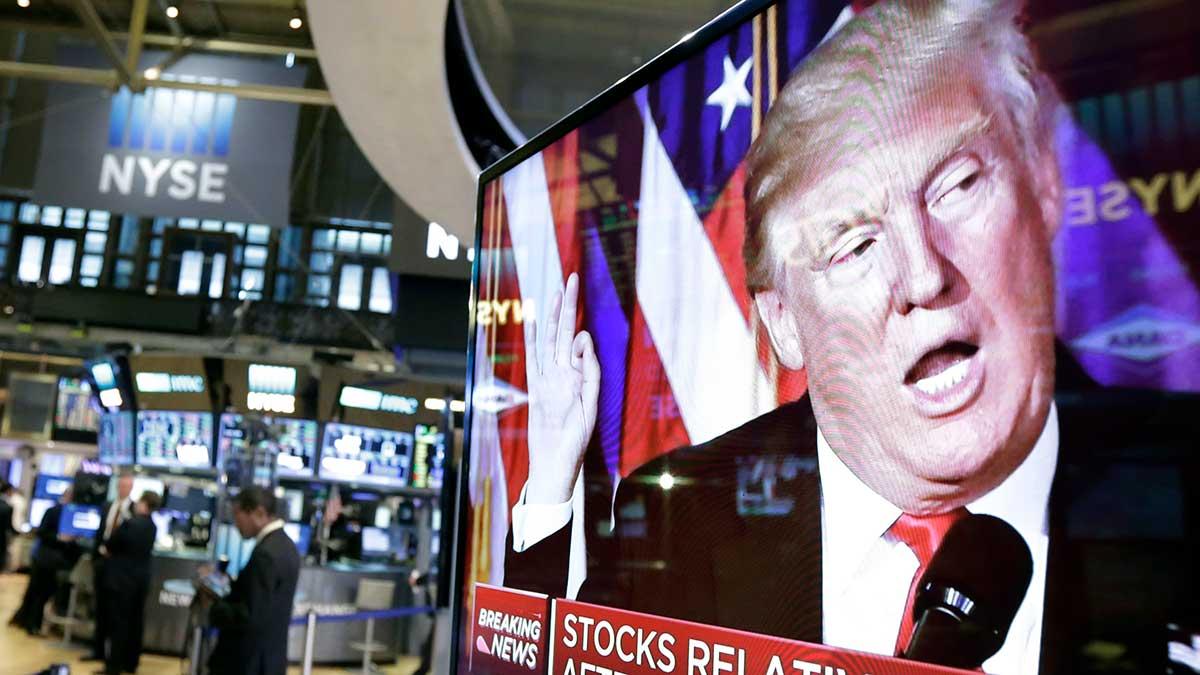 President Donald Trump var som vanligt också i fokus på USA-börsen. I en intervju med Fox sa han att han tror att börsen kommer att krascha om han ställs inför riksrätt. (Foto: TT)