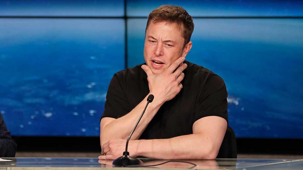 Elon Musk öppnar upp sig i en intervju och talar om ett riktigt tufft år. (Foto: TT)