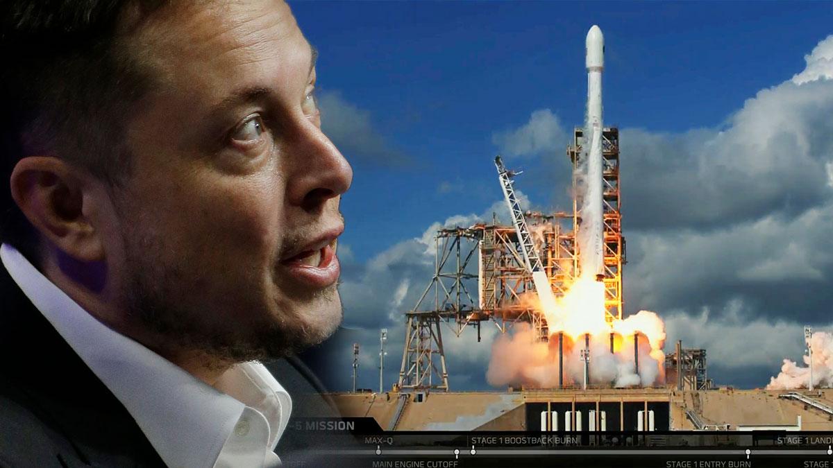 En hemlig amerikansk spionsatellit tros ha förstörts i samband med den uppskjutning som Tesla-grundaren Elon Musks rymdbolag SpaceX genomförde med sin Falcon 9-raket. (Foto: TT / Montage)