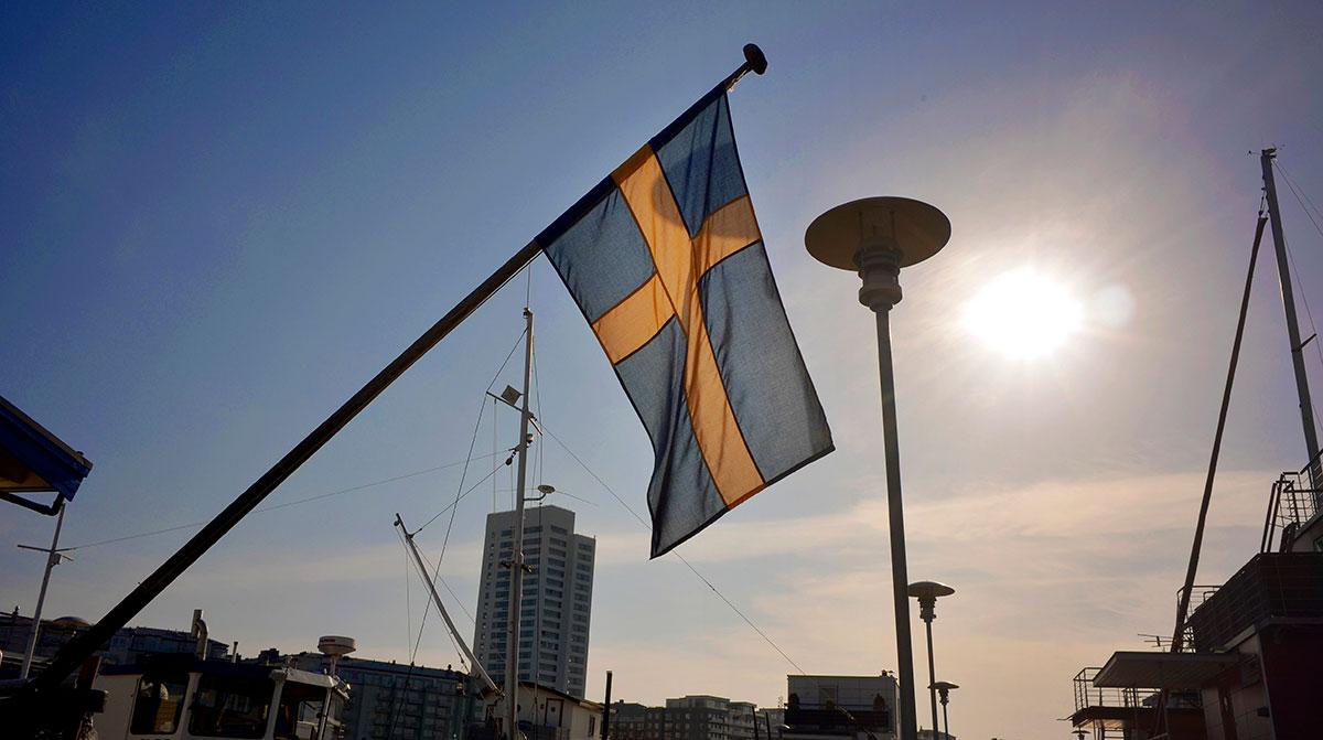 Sveriges ekonomi går som tåget men riskerar att bromsa in om den existerande och stora arbetskraftsbristen inte blir löst. (Foto: TT)