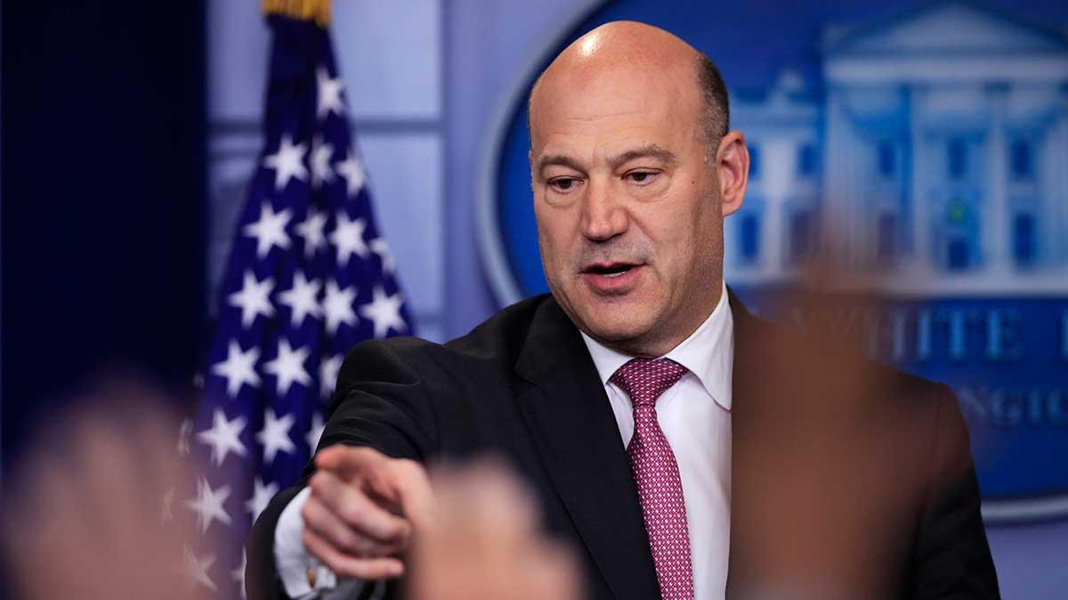 President Donald Trumps ekonomiska rådgivare Gary Cohn har valt att lämna sin tjänst i protest mot de aviserade importtullarna. (Foto: TT)