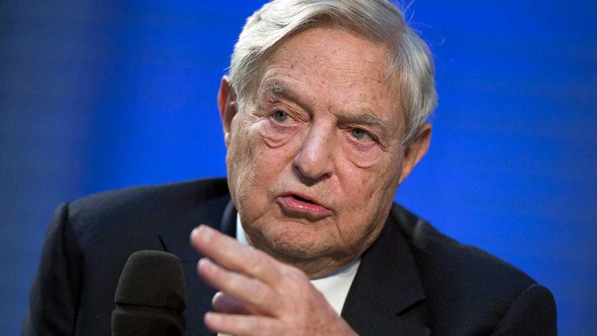 Miljardären och investeraren George Soros kräver att USA:s kongress går till botten med Facebooks smutskampanj. (Foto: TT)