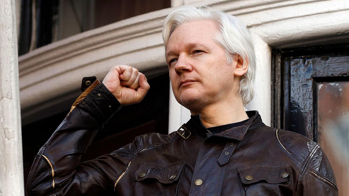 Wikileaks grundare Julian Assange har gripits av Londonpolisen. (Foto: TT)
