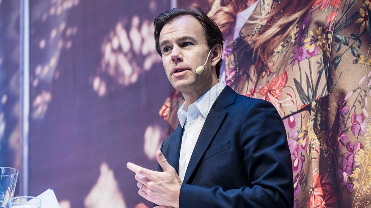 H&M med vd:n Karl-Johan Persson avvecklar varumärket Cheap Monday för att fokusera på kärnverksamheten. (Foto: TT)