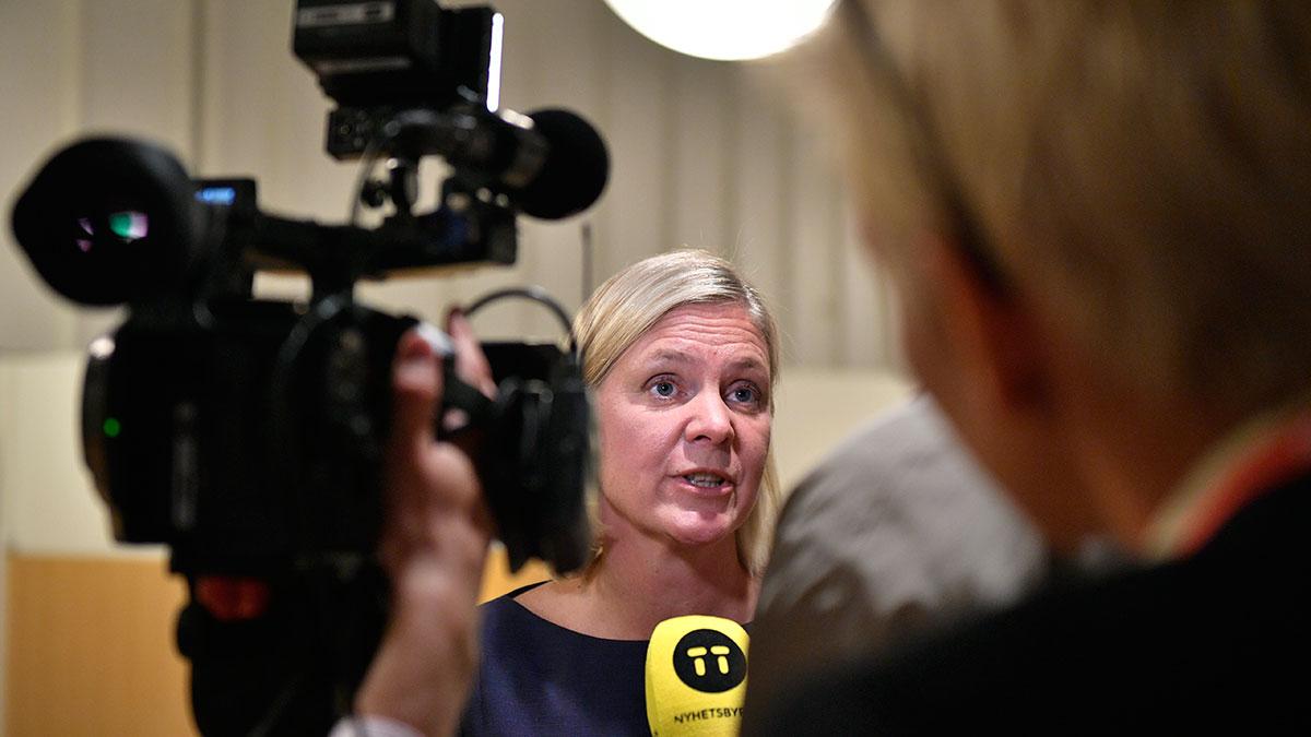 I artikeln framgår det hur stort underskottet är i finansminister Magdalena Anderssons lador. (Foto: TT)