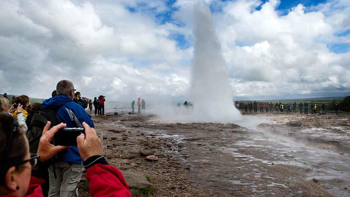 Reykjavik är nu ett hett resmål för svenska turister. (Foto: TT)