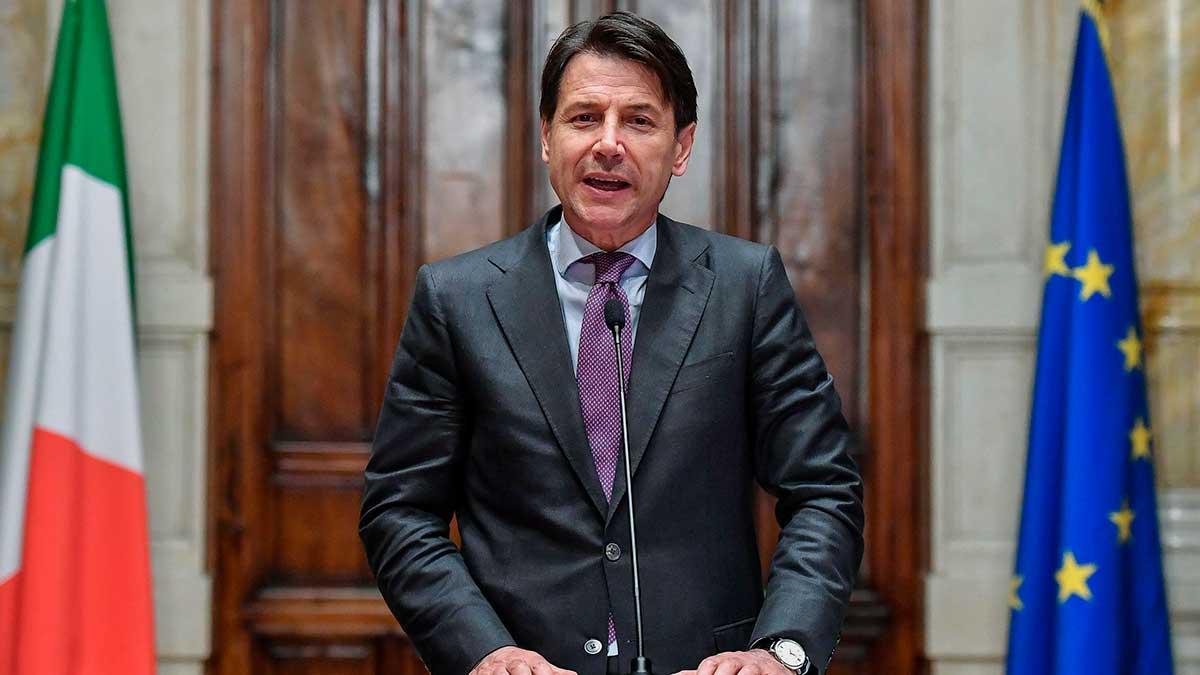 Premiärminister blir juristen Giuseppe Conte som tidigare misslyckades med att bilda regeringen. (Foto: TT)