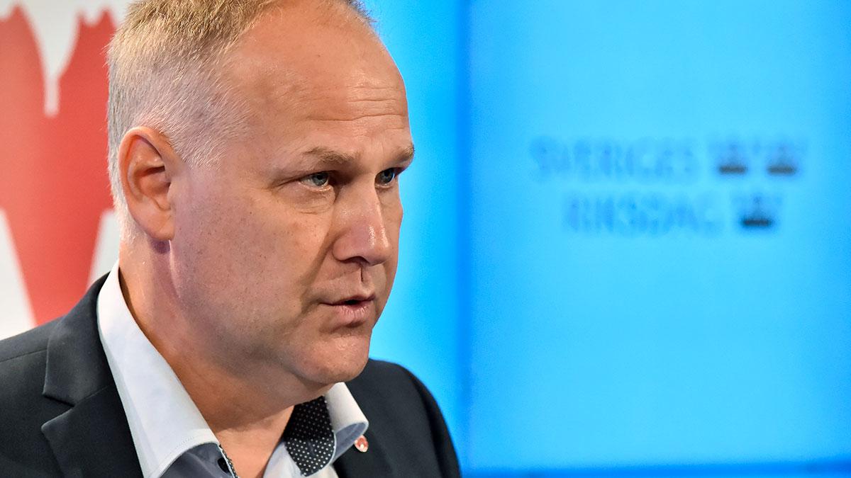 Vänsterpartiet med Jonas Sjöstedt kan komma att rösta nej till Stefan Löfven som statsminister. (Foto: TT)