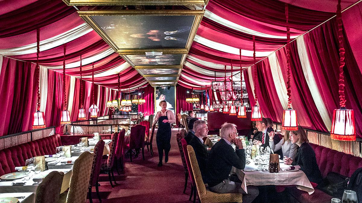 Sverige är bäst i Europa på hotell och mat. Bilden är från Brasserie Le Rouge i Gamla stan i Stockholm. (Foto: TT)